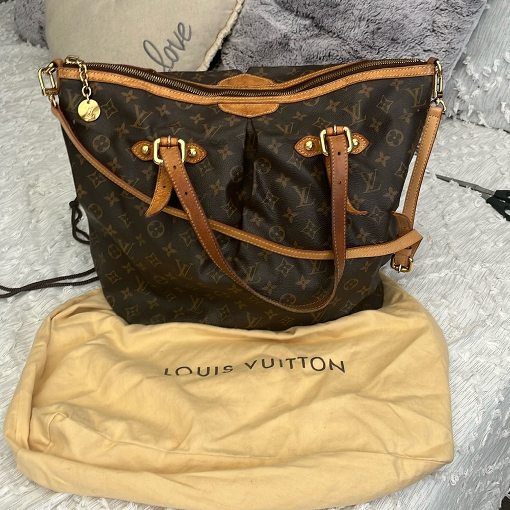 Authentic Large Louis Vuitton Handbag